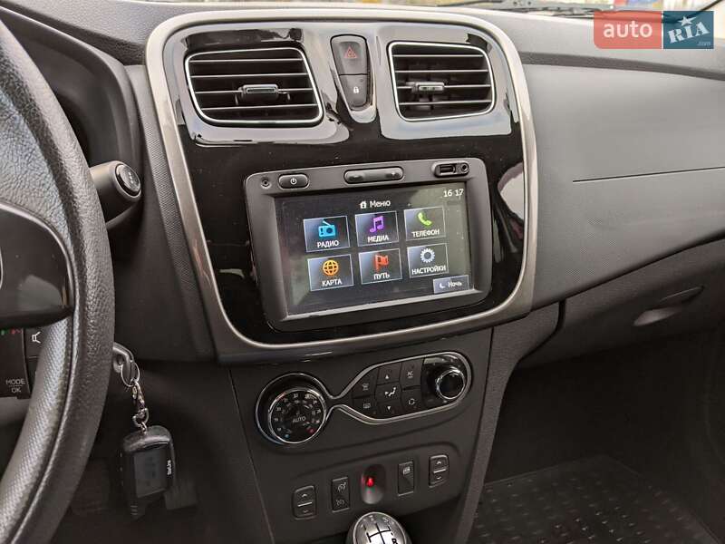 Седан Renault Logan 2013 в Киеве фото 8 Седан Renault Logan 2013 в Киеве