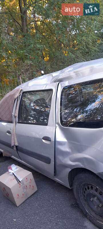 Универсал Renault Logan 2012 в Днепре фото 3 Универсал Renault Logan 2012 в Днепре