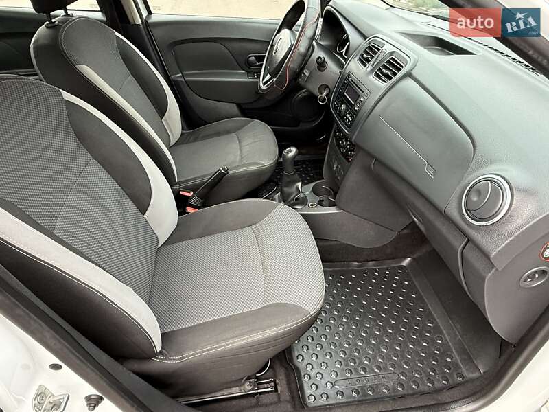 Седан Renault Logan 2016 в Борисполе фото 44 Седан Renault Logan 2016 в Борисполе