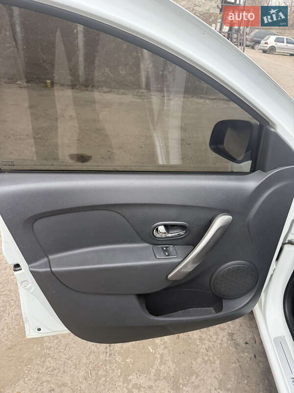 Універсал Renault Logan 2015 в Кривому Розі
