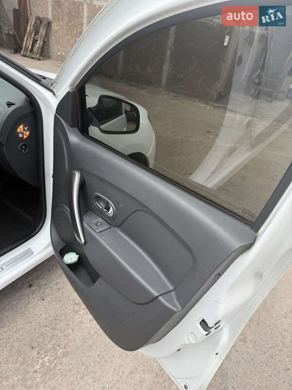 Універсал Renault Logan 2015 в Кривому Розі