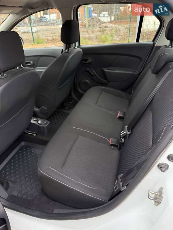 Седан Renault Logan 2018 в Житомирі фото 12 Седан Renault Logan 2018 в Житомирі