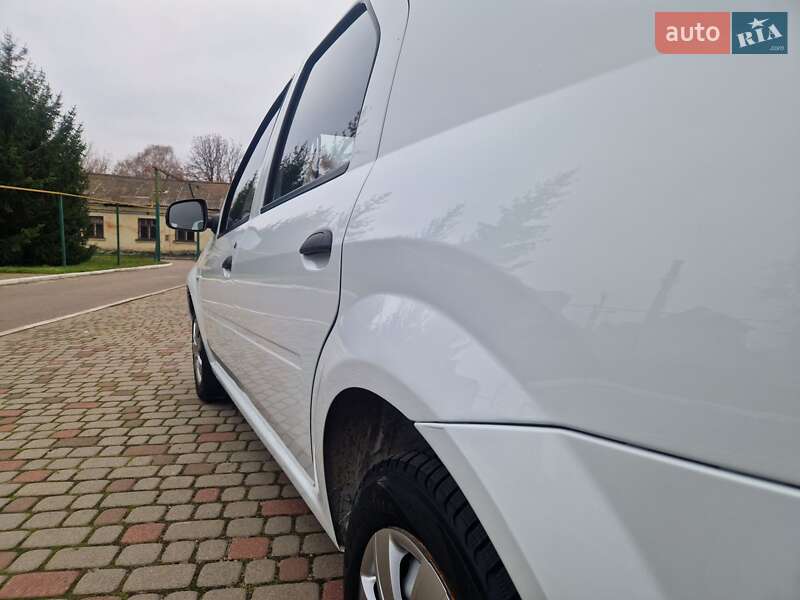 Седан Renault Logan 2012 в Харькове фото 7 Седан Renault Logan 2012 в Харькове