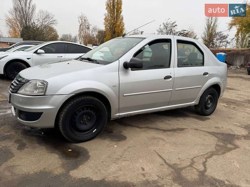 Седан Renault Logan 2009 в Дніпрі