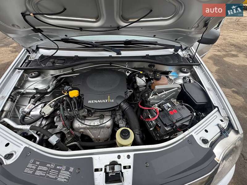 Седан Renault Logan 2009 в Дніпрі