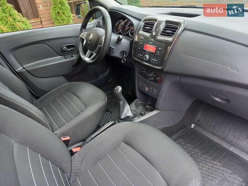 Седан Renault Logan 2020 в Киеве