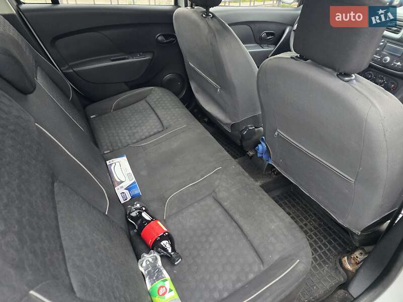 Седан Renault Logan 2013 в Харькове фото 11 Седан Renault Logan 2013 в Харькове