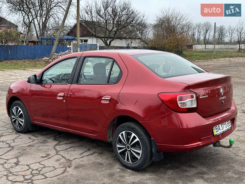 Седан Renault Logan 2013 в Малой Виске