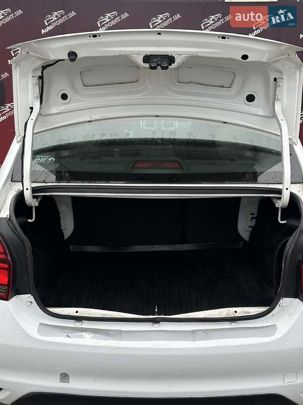 Седан Renault Logan 2019 в Сумах