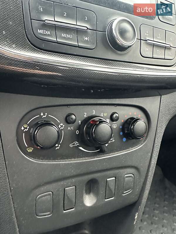 Седан Renault Logan 2019 в Сумах