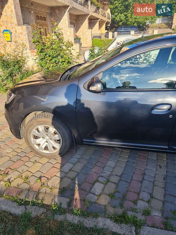 Седан Renault Logan 2019 в Черновцах