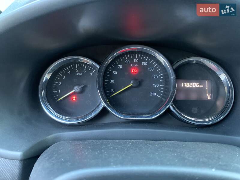 Седан Renault Logan 2016 в Львове фото 25 Седан Renault Logan 2016 в Львове