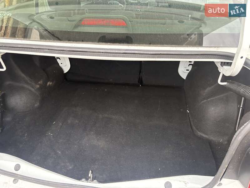 Седан Renault Logan 2019 в Киеве фото 9 Седан Renault Logan 2019 в Киеве