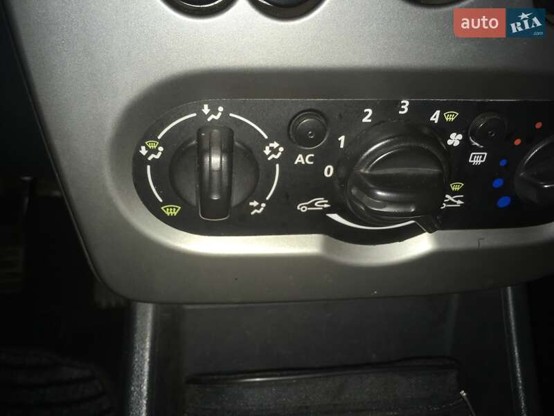 Седан Renault Logan 2012 в Белой Церкви