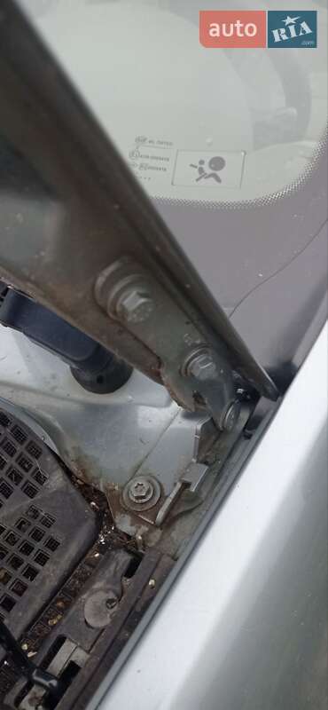 Седан Renault Logan 2011 в Шпикові