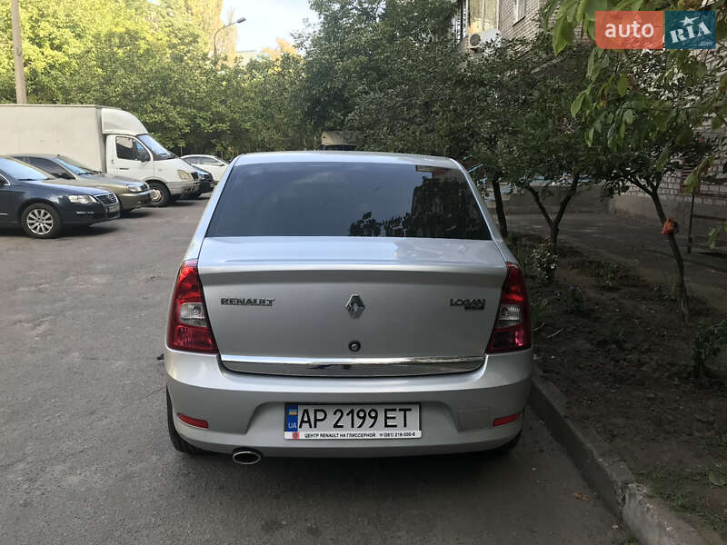 Седан Renault Logan 2011 в Запорожье