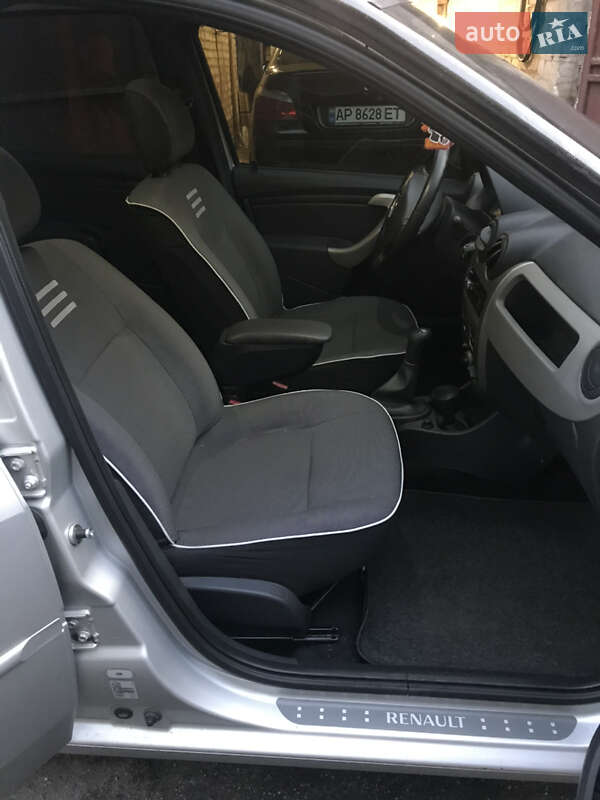 Седан Renault Logan 2011 в Запорожье