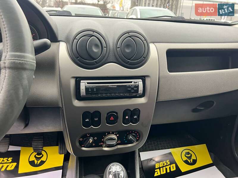 Седан Renault Logan 2011 в Ивано-Франковске