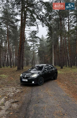 Седан Renault Logan 2013 в Кропивницькому