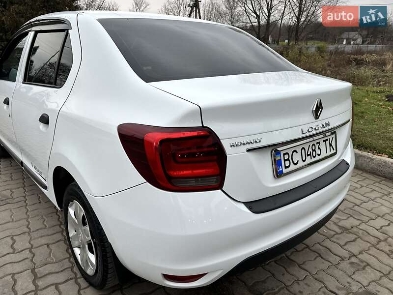 Седан Renault Logan 2017 в Львове