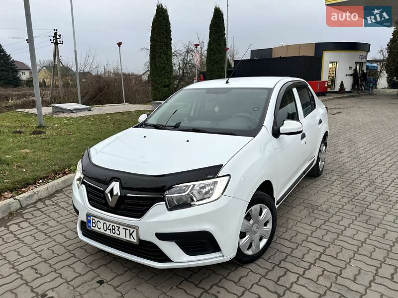 Седан Renault Logan 2017 в Львове