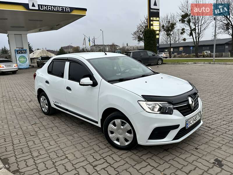 Седан Renault Logan 2017 в Львове