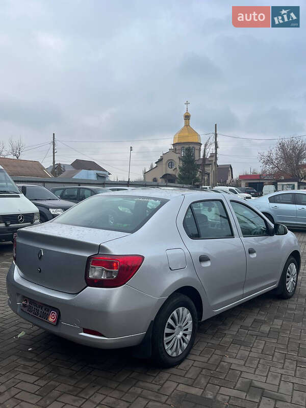 Седан Renault Logan 2013 в Кривом Роге