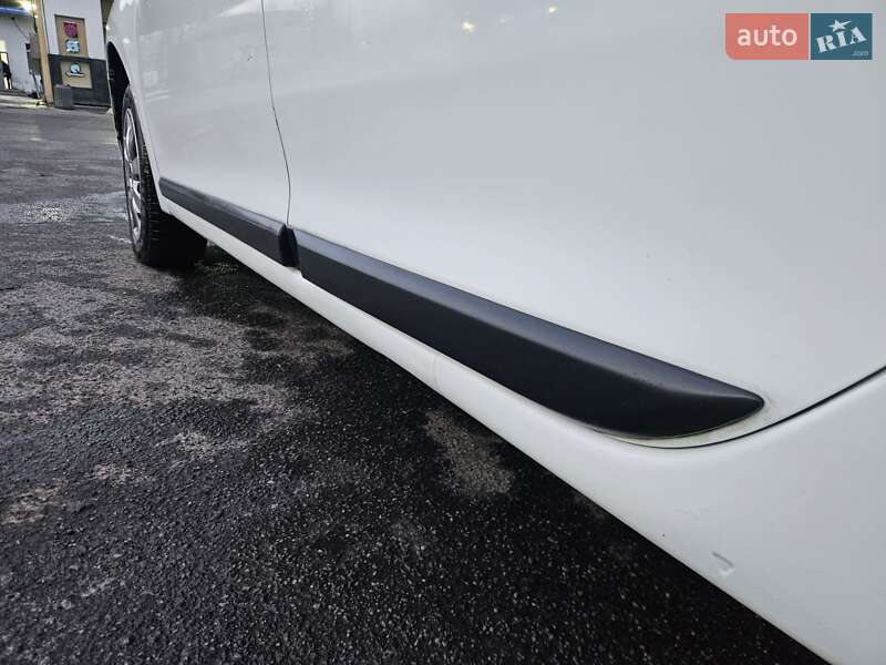 Універсал Renault Logan 2015 в Вінниці фото 8 Універсал Renault Logan 2015 в Вінниці