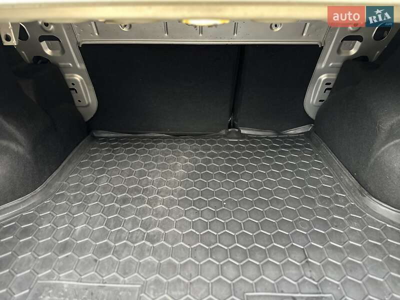 Седан Renault Logan 2018 в Одессе