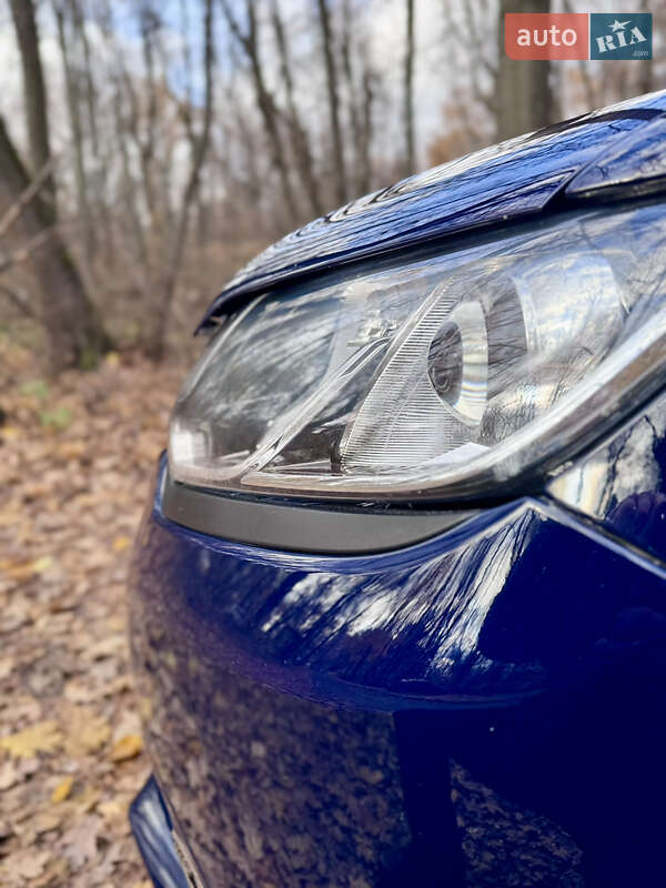 Седан Renault Logan 2014 в Харькове