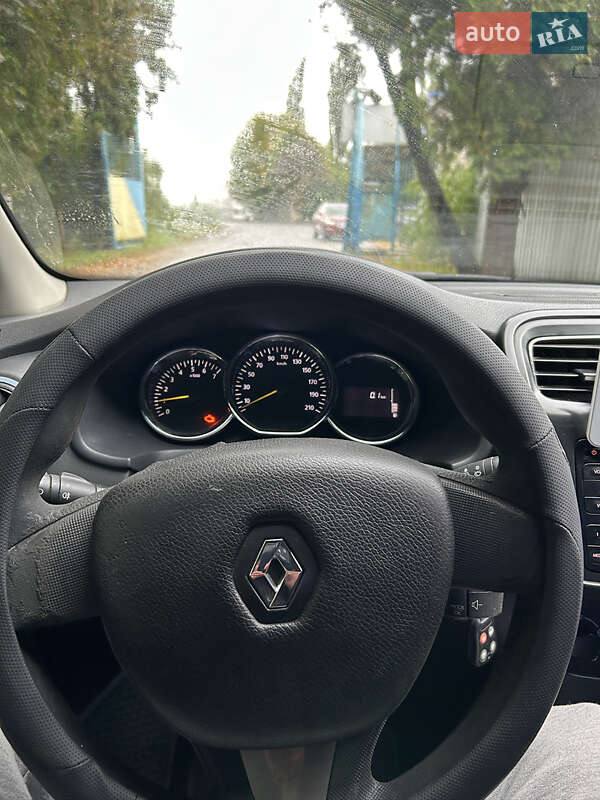 Седан Renault Logan 2013 в Житомирі