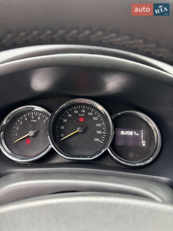 Седан Renault Logan 2013 в Звягелі