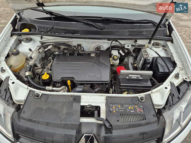 Седан Renault Logan 2016 в Запоріжжі фото 28 Седан Renault Logan 2016 в Запоріжжі