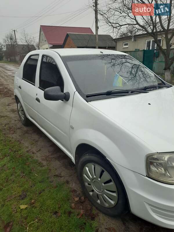Седан Renault Logan 2010 в Харькове