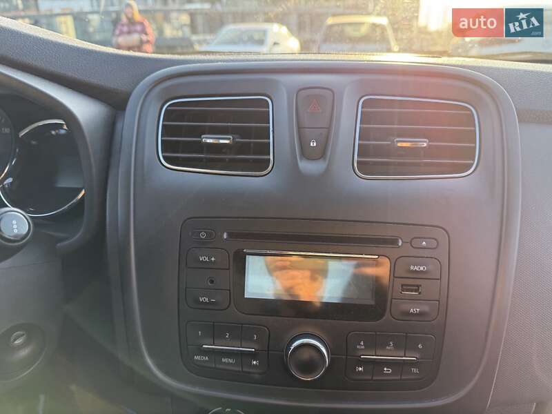 Седан Renault Logan 2014 в Львове фото 8 Седан Renault Logan 2014 в Львове