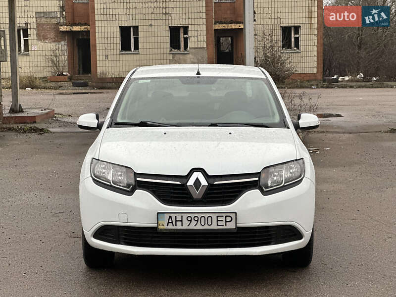 Седан Renault Logan 2013 в Прилуках