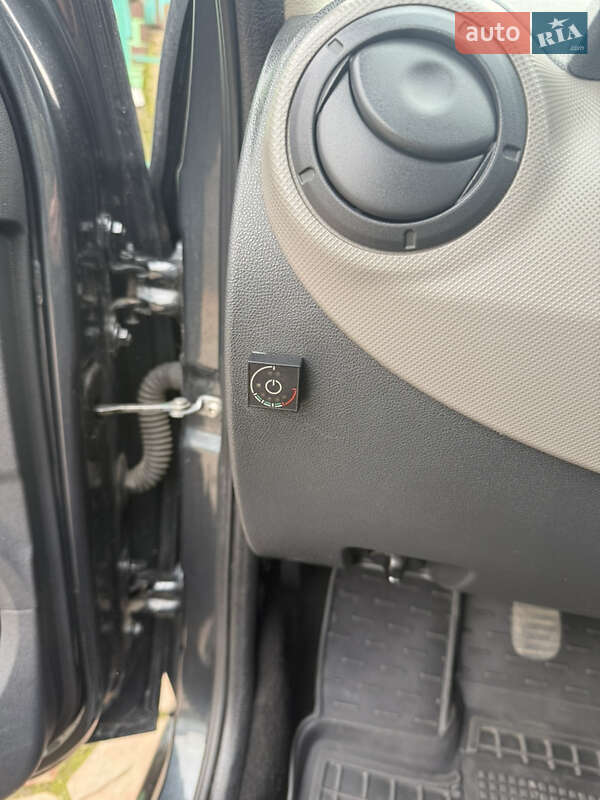 Седан Renault Logan 2012 в Виннице фото 48 Седан Renault Logan 2012 в Виннице