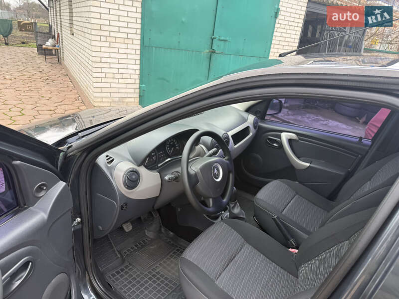 Седан Renault Logan 2012 в Виннице фото 53 Седан Renault Logan 2012 в Виннице