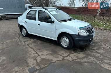 Седан Renault Logan 2012 в Славянске