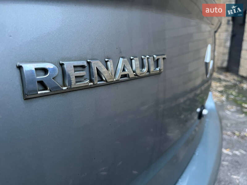 Седан Renault Logan 2010 в Киеве