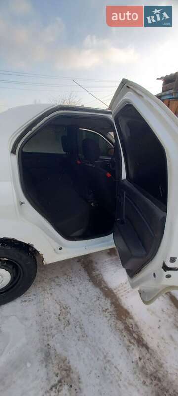 Седан Renault Logan 2012 в Шостке