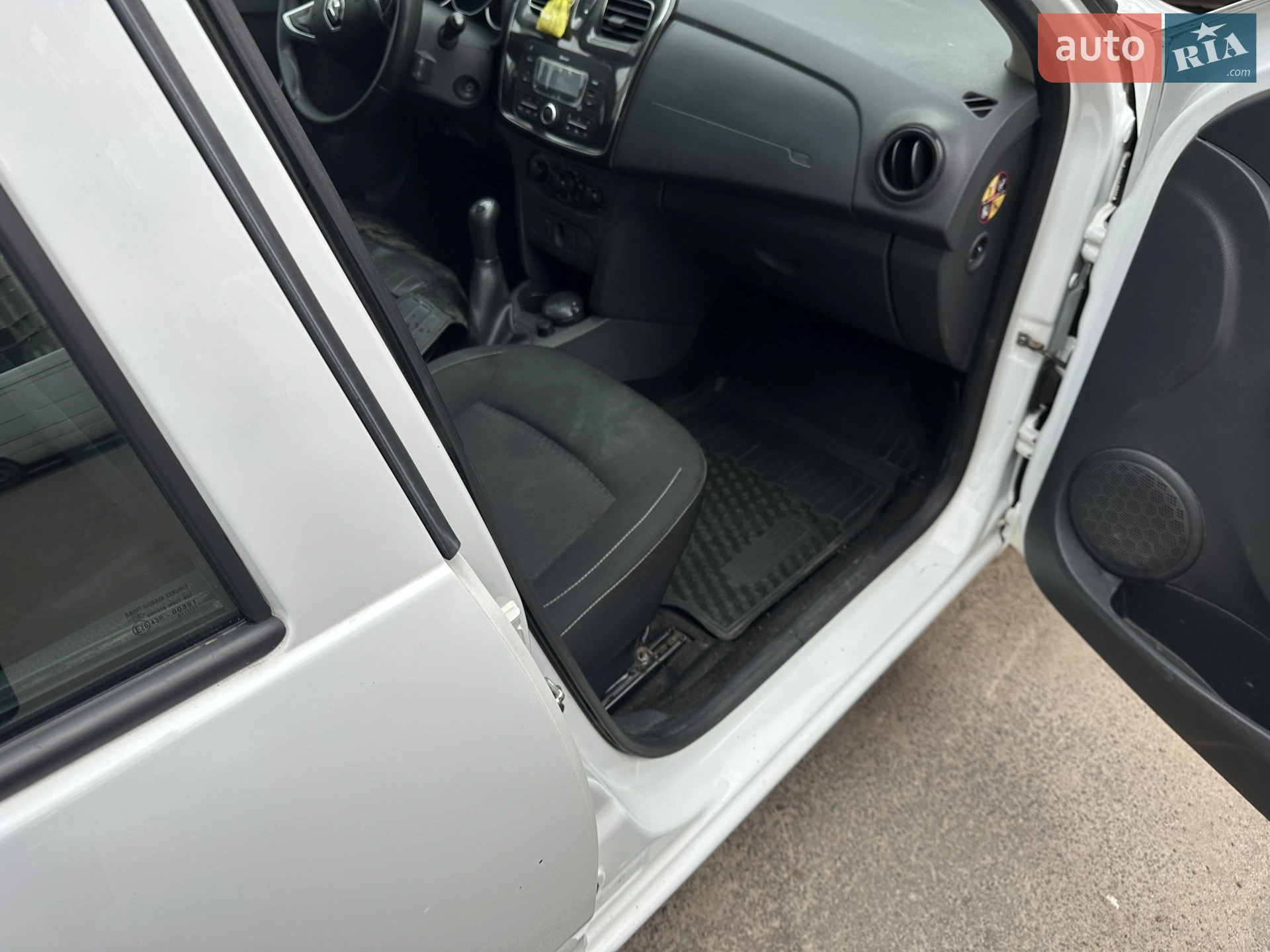 2019 Renault Logan - мініатюра 6