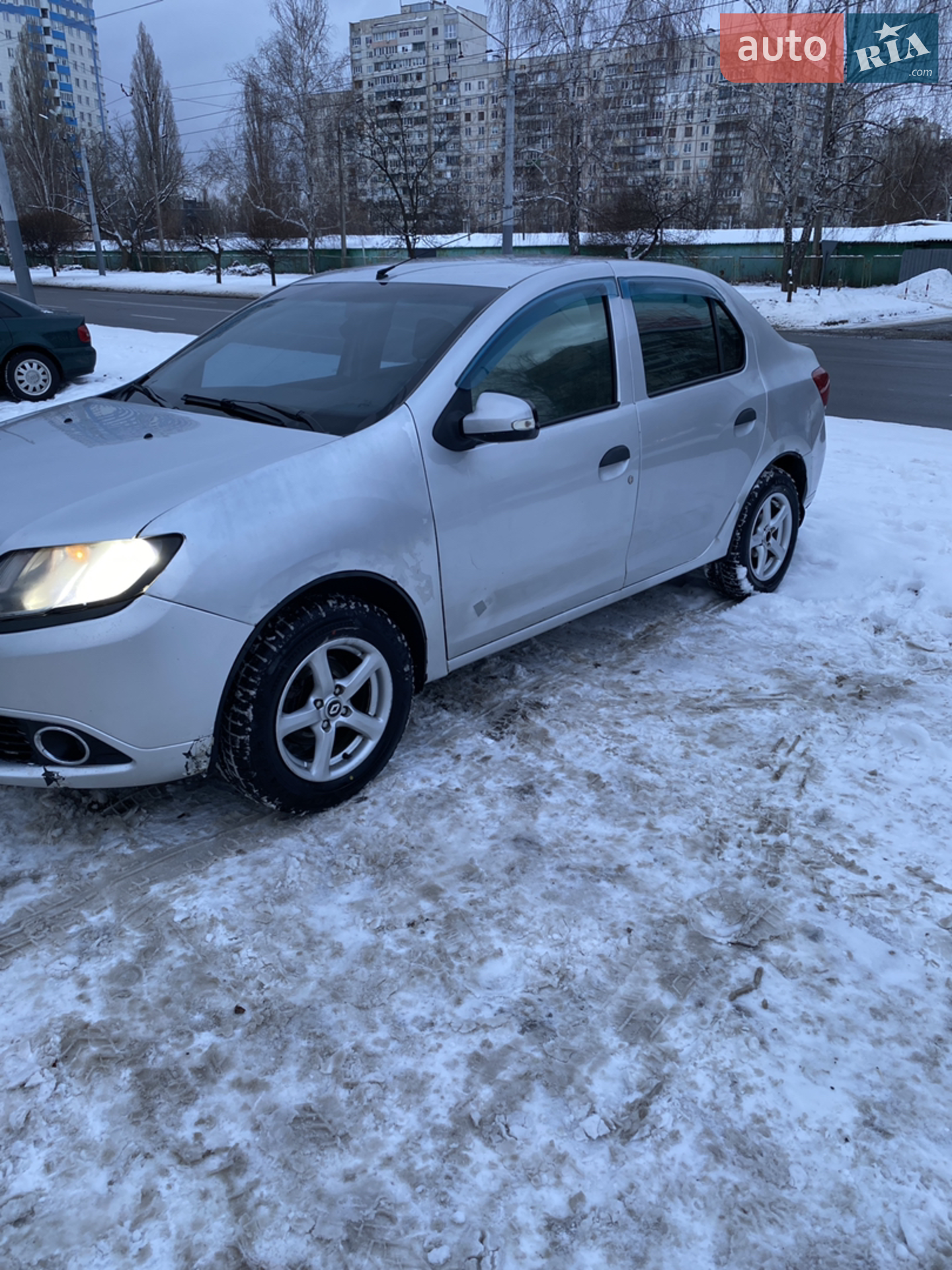 2013 Renault Logan - мініатюра 2