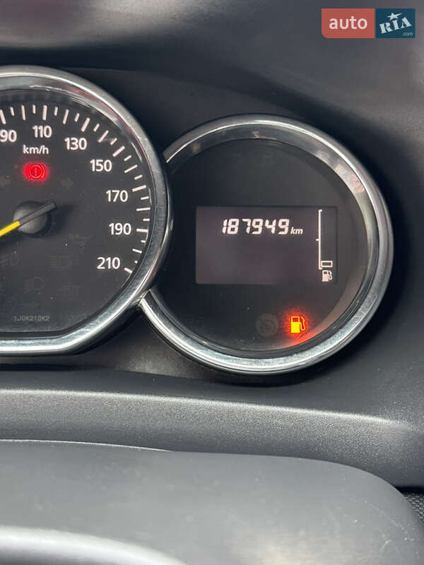 Седан Renault Logan 2013 в Днепре фото 3 Седан Renault Logan 2013 в Днепре