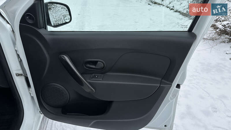 Универсал Renault Logan 2017 в Желтых Водах