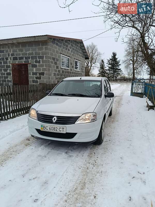 Седан Renault Logan 2012 в Тернополе
