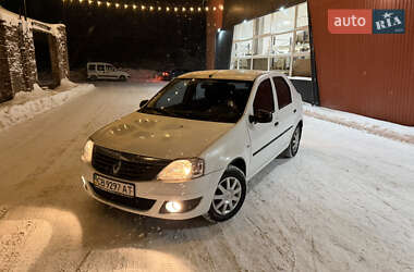 Седан Renault Logan 2011 в Чернігові