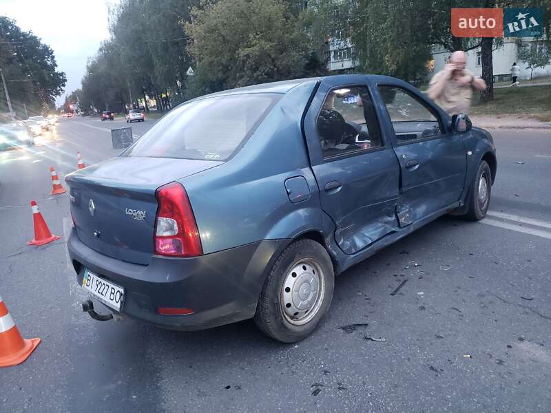 2011 Renault Logan, VIN X7LLSRB2HBH462670:plate — фото 1 (autoria)