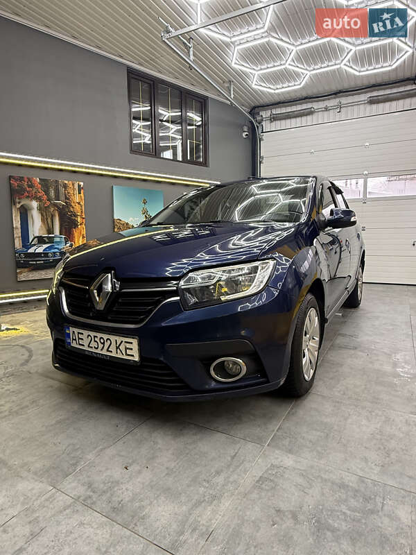 Седан Renault Logan 2019 в Днепре