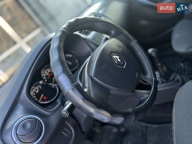 Седан Renault Logan 2016 в Дрогобыче фото 35 Седан Renault Logan 2016 в Дрогобыче